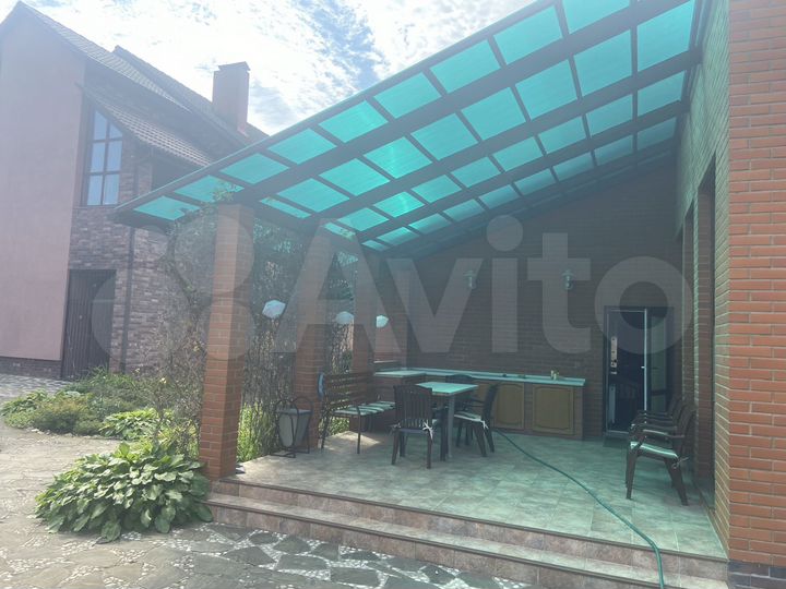 Коттедж 200 м² на участке 20 сот.