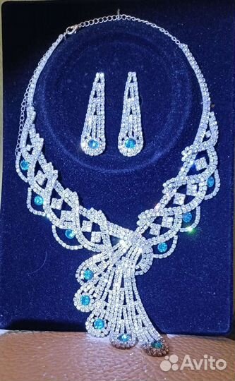 Бижутерия ожерелье серьги