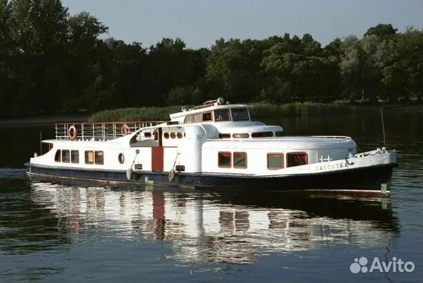 Теплоход Ласточка