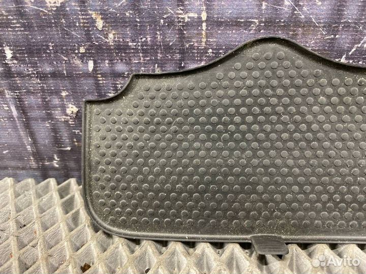 Вставка для вещевого ящика Volkswagen Passat