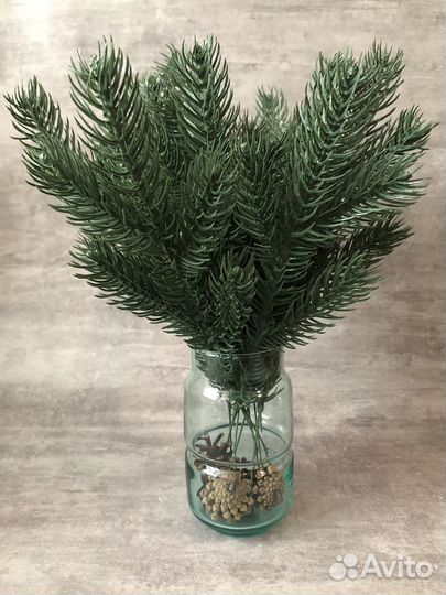 Ветка ели искусственная 10 шт, 27 см