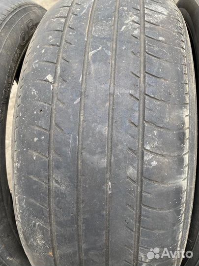 Yokohama 104ZR 215/55 R17