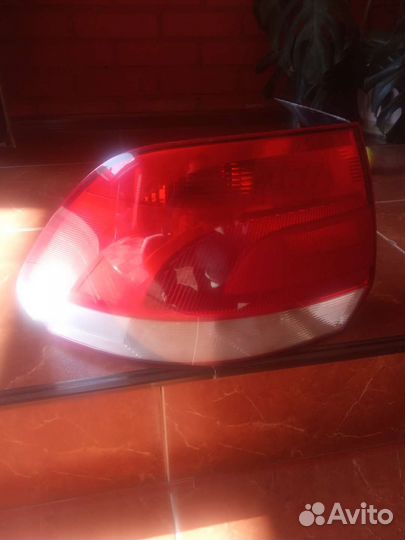 Фонарь задний левый volkswagen polo седан