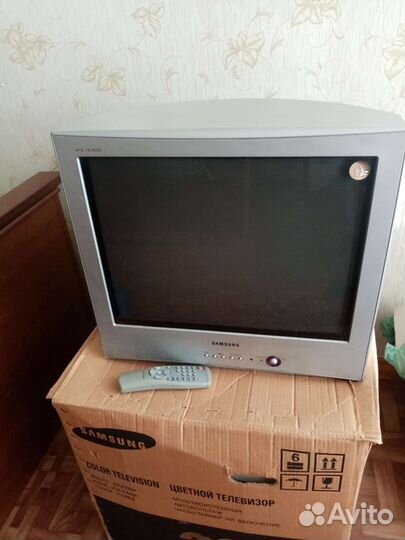 Телевизор samsung