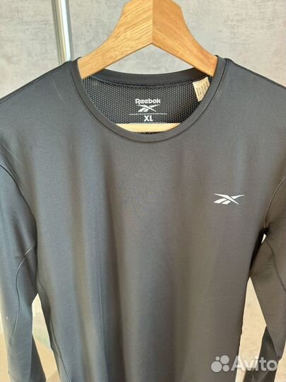 Лонгслив reebok