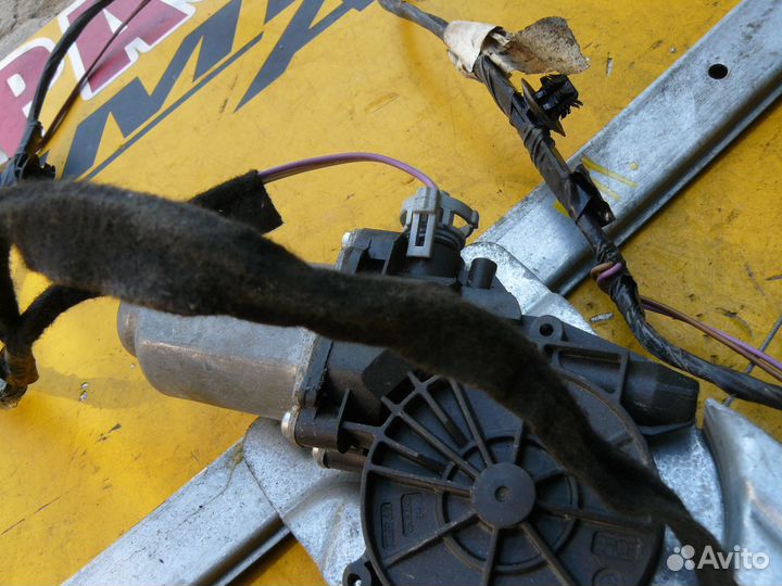 Комплект передних стеклоподъемников Renault Logan