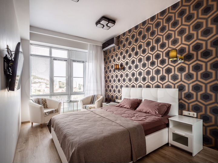 2-к. квартира, 50 м², 15/18 эт.