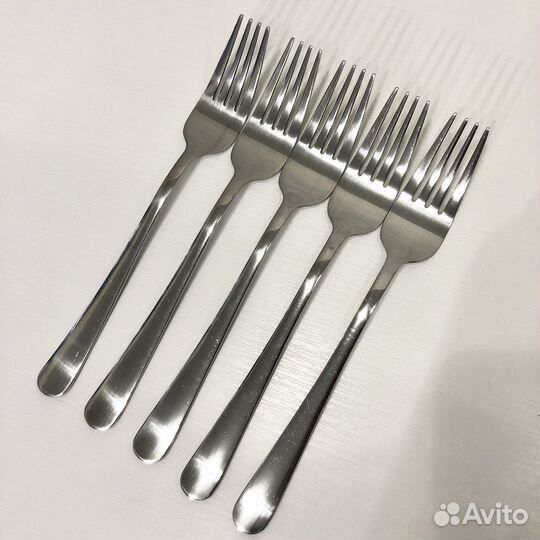 Набор столовых приборов новый