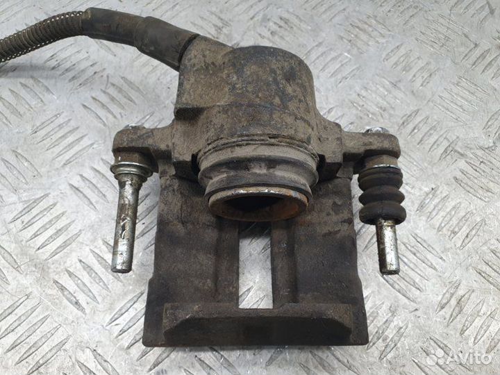 Суппорт передний левый Renault Symbol 1.4 K4JB713