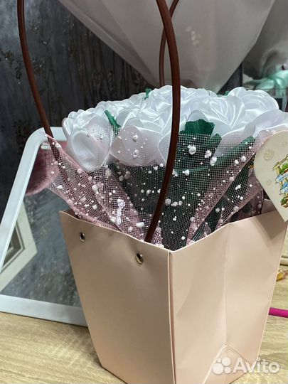 Букет из атласных лент