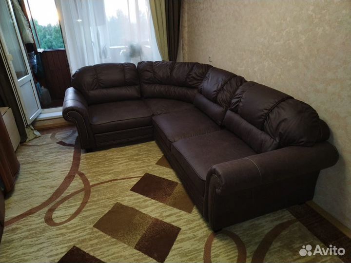 Перетяжка и реставрация мягкой мебели