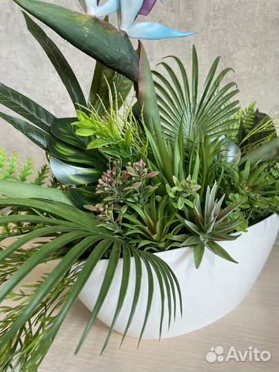 Композиция из искусственной зелени флорарриум