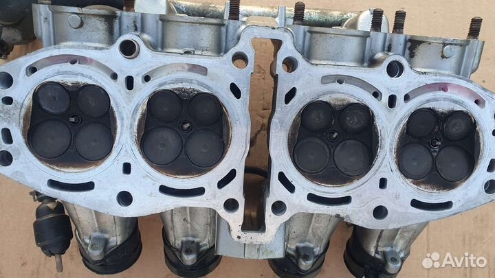 Головка блока цилиндров Kawasaki ZZR600