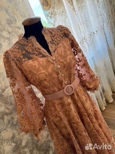 Вечернее платье