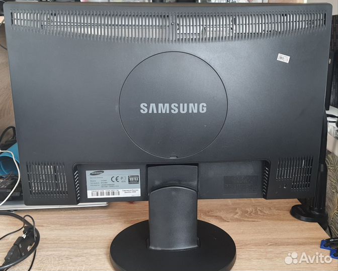 Монитор Samsung 22 дюйма