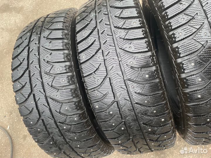 Bridgestone Ice Cruiser 7000S 225/60 R17