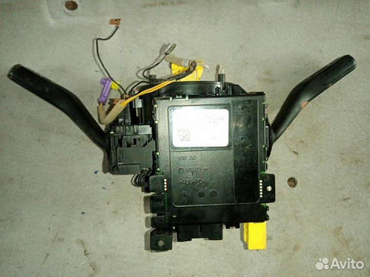 Подрулевой переключатель Volkswagen Passat B6 CAX