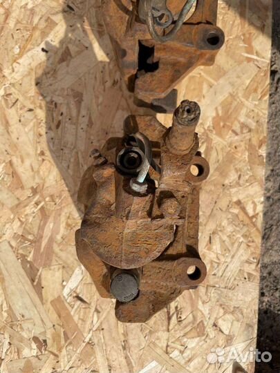 Суппорта передние комплект audi 100c4