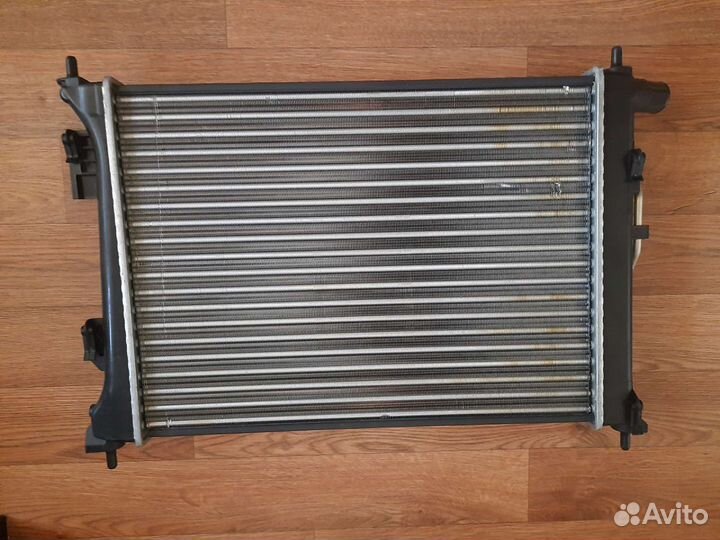 Радиатор Hyundai Solaris