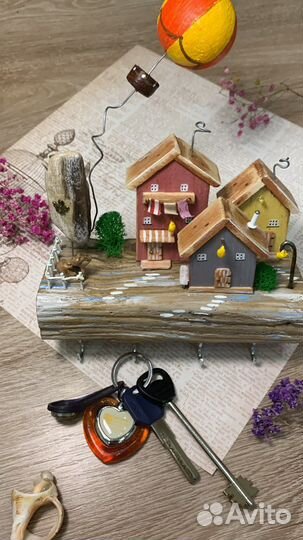 Ключница оригинальная деревянная настенная