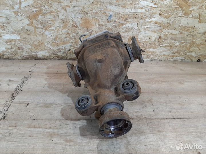 Редуктор заднего моста задний Infiniti M35 Y50