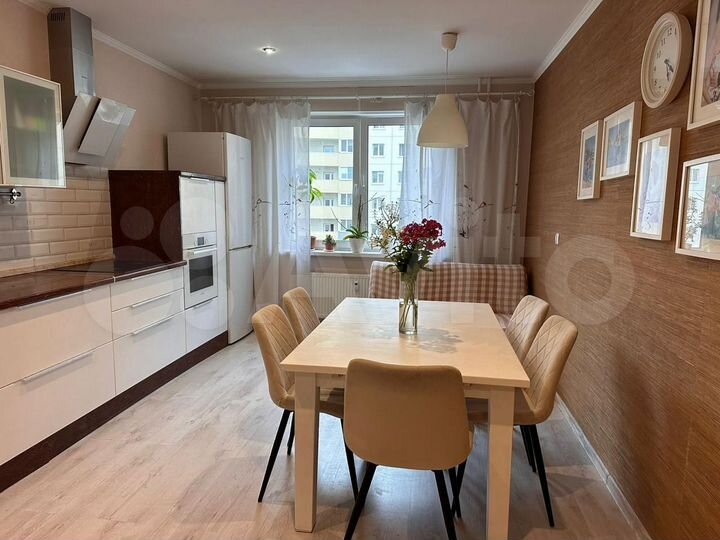 2-к. квартира, 70 м², 5/12 эт.