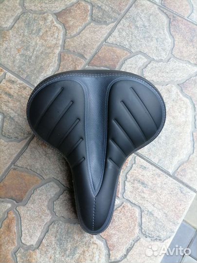 Седло для велосипеда кожаное