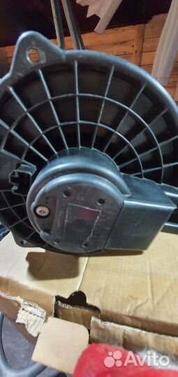 Вентилятор с мототорчиком печки для mazda 6