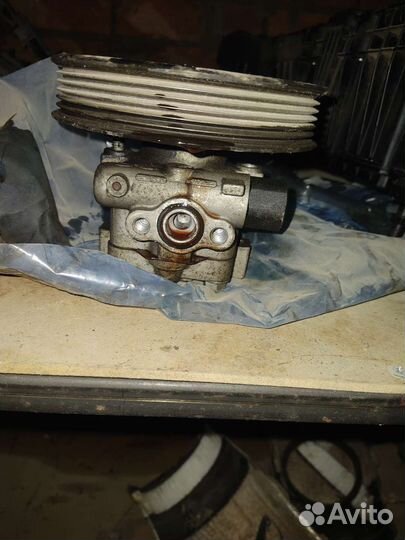 Гидро усилитель руля насос