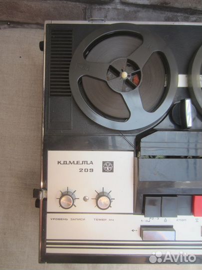 Магнитофон Комета-209. 1975 год. СССР
