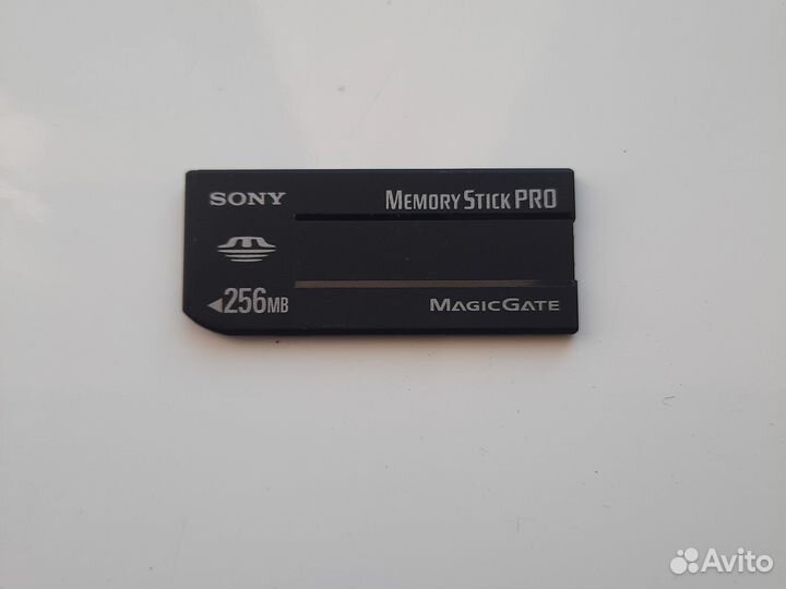 Компактный фотоаппарат sony cyber shot