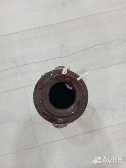 Глиняная ваза