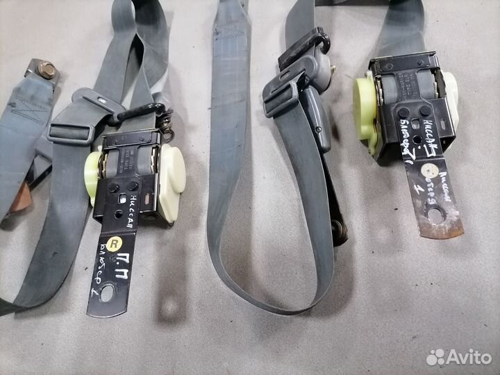 Ремень безопасности перед Nissan Bluebird 1983-90