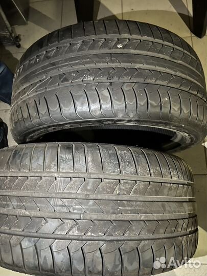 Goodyear EfficientGrip 245/45 R19 и 275/40 R19 102Y