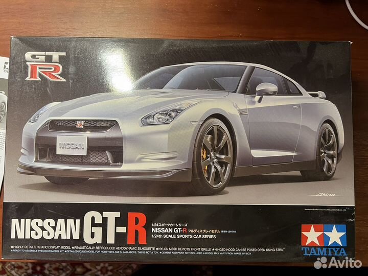 Сборная модель 1/24 Nissan GTR tamiya