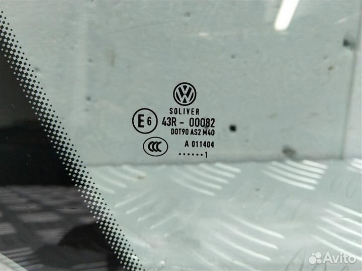 Форточка правая Volkswagen Passat B7