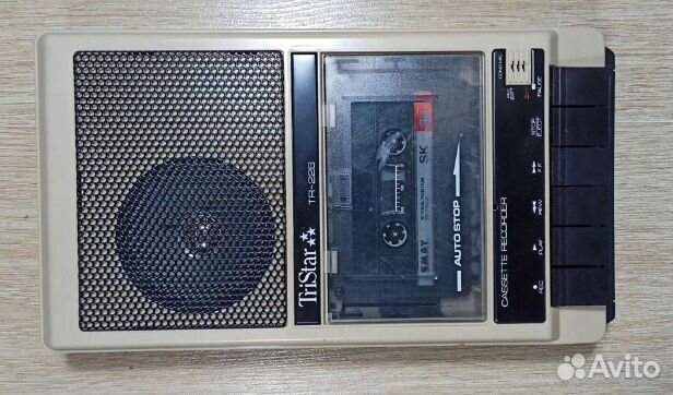 Кассетний магнитофон Tristar