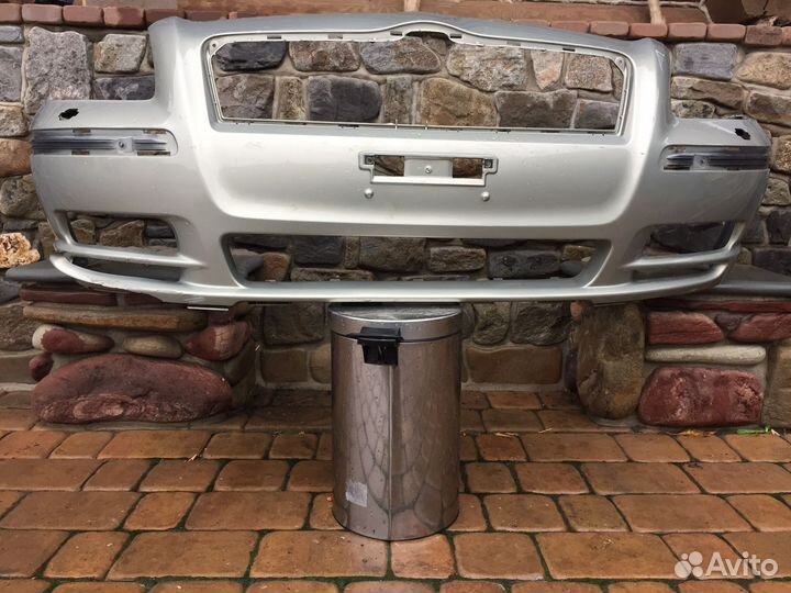 Бампер Toyota avensis передний 2005 г