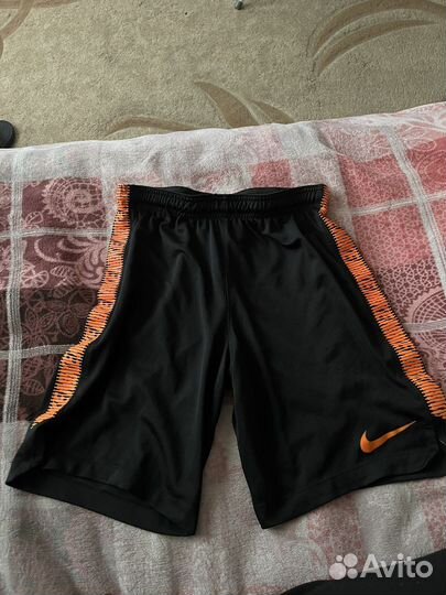 Шорты футбольные мужские