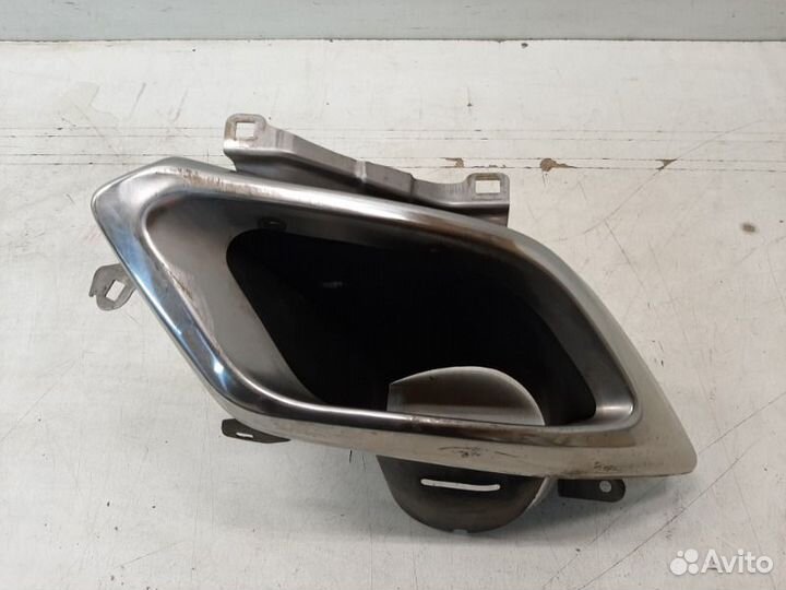 Насадка глушителя задняя правая Lexus Rx 4