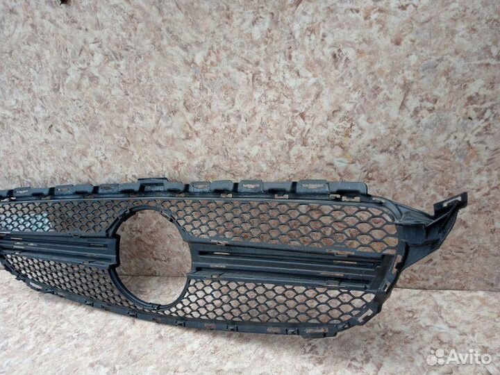 Решетка радиатора Mercedes-Benz C-class