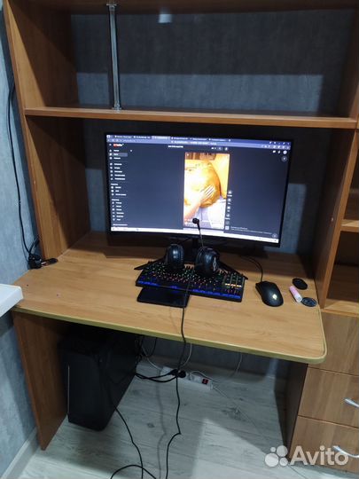 Компьютерный стол бу