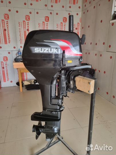 Продается лодочный мотор suzuki 15