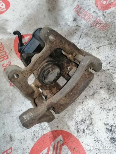 Суппорт задний правый Volkswagen Tiguan 5N cawa