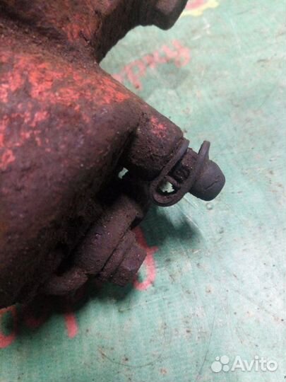 Суппорт передний правый Byd F3 2008