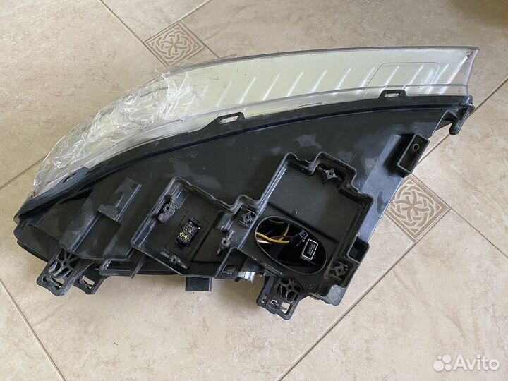 Левая фара volvo s80