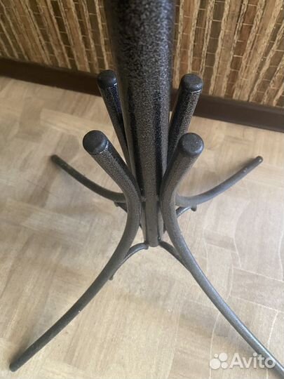 Вешалка для одежды напольная