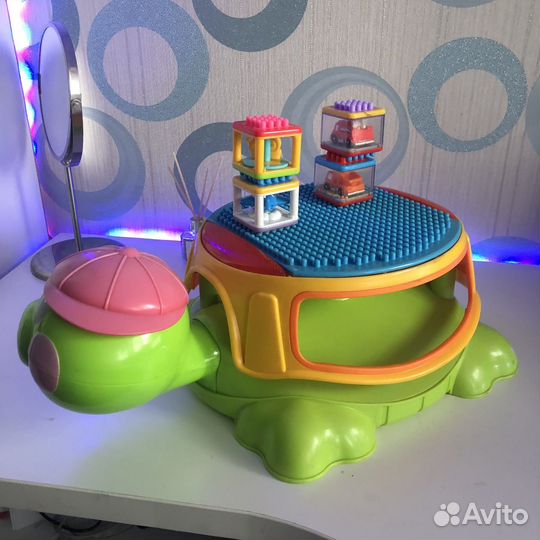 Черепаха с сенсорными кубиками Fisher price