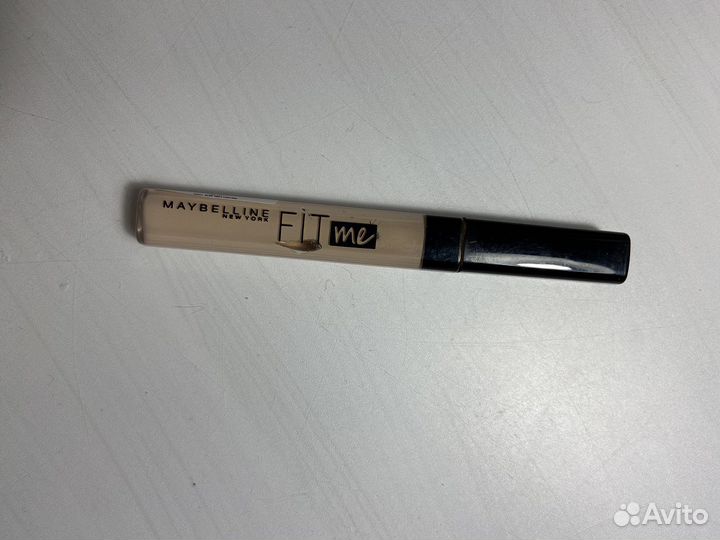 Консилер, в подарок подводка