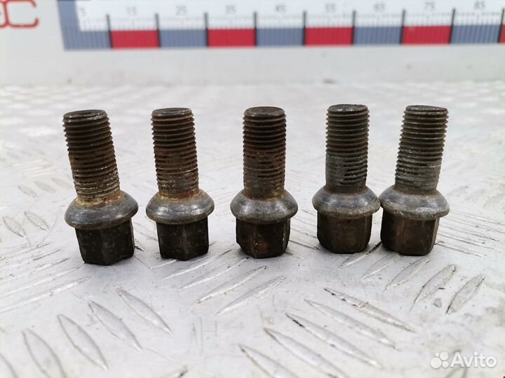 Болт Audi A6 4B/C5 2000 701601139B